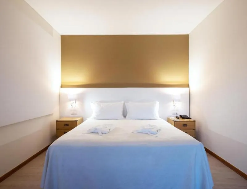 SUITE PREMIER Room, Dom Pedro Marina, Algarve
