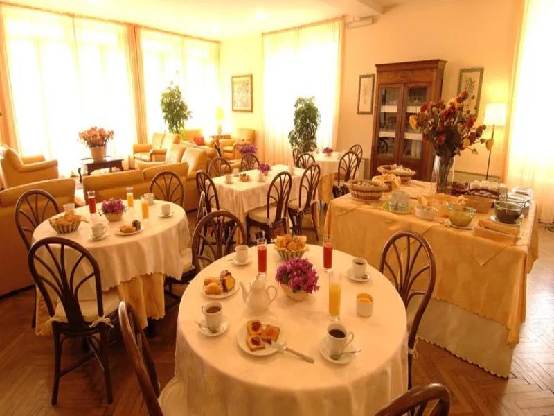 Restaurant, Eden Riviera, Catania