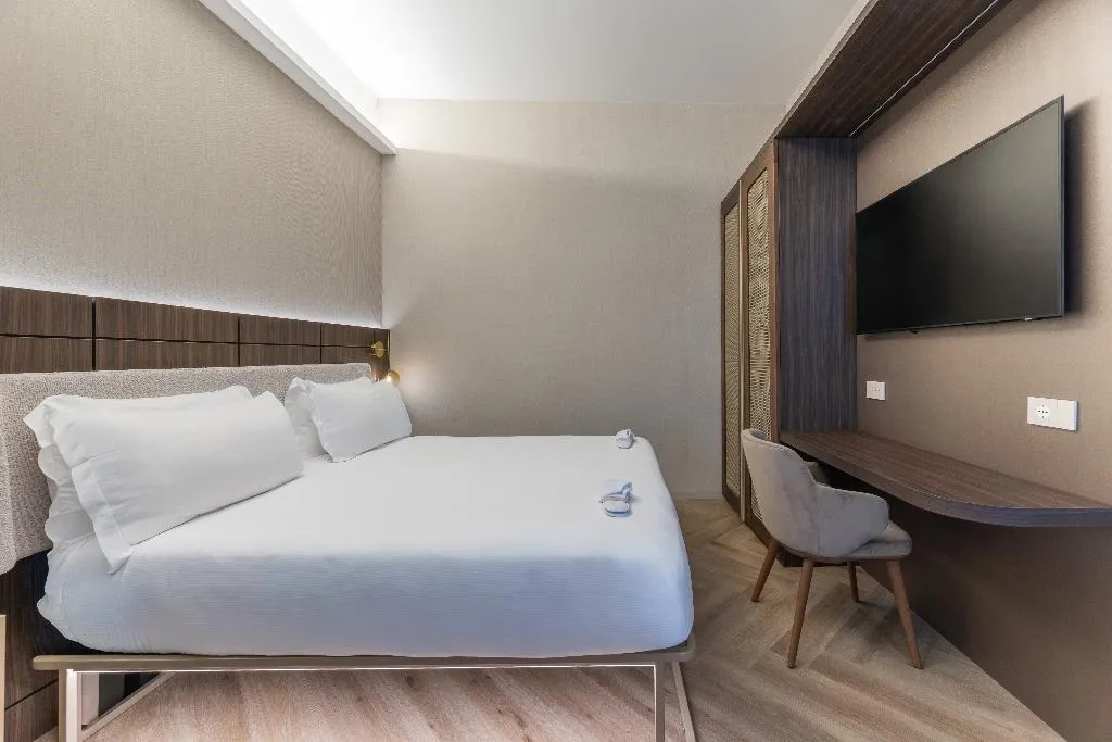 QUADRUPLE STANDARD Room, Hotel Raffaello, Sure Hotel Collection by Best Wes, Rome