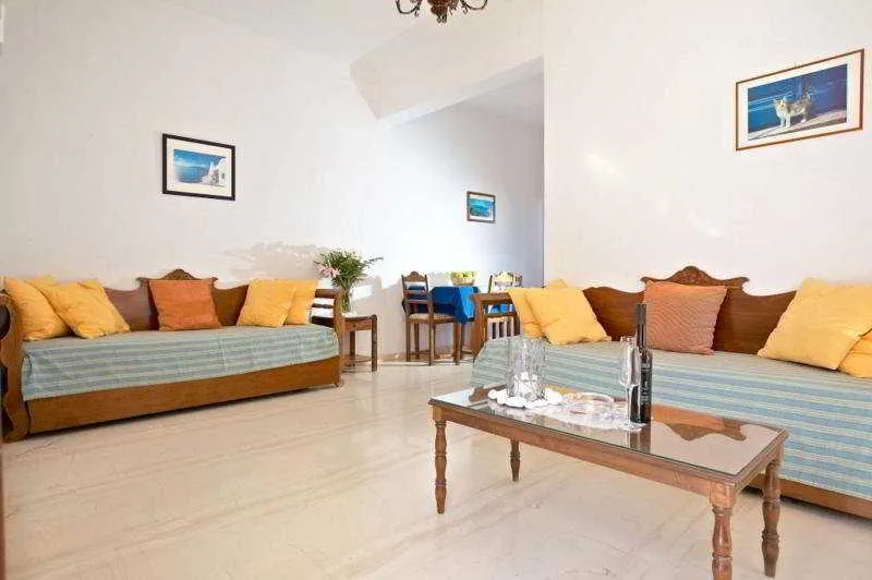 Room, Aparthotel Black Sand, Santorini