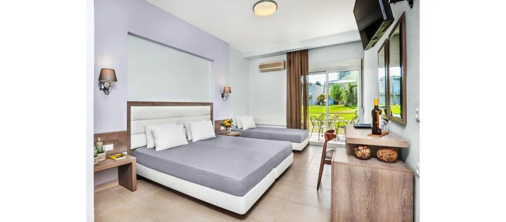 TRIPLE COMFORT Room, Iris Hotel, Halkidiki