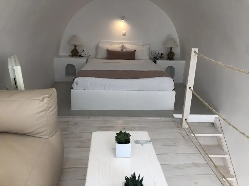 JUNIOR SUITE SUPERIOR Room, Iliovasilema Hotel & Suites, Santorini