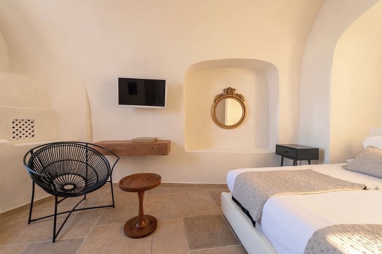 La Maltese Estate, Santorini