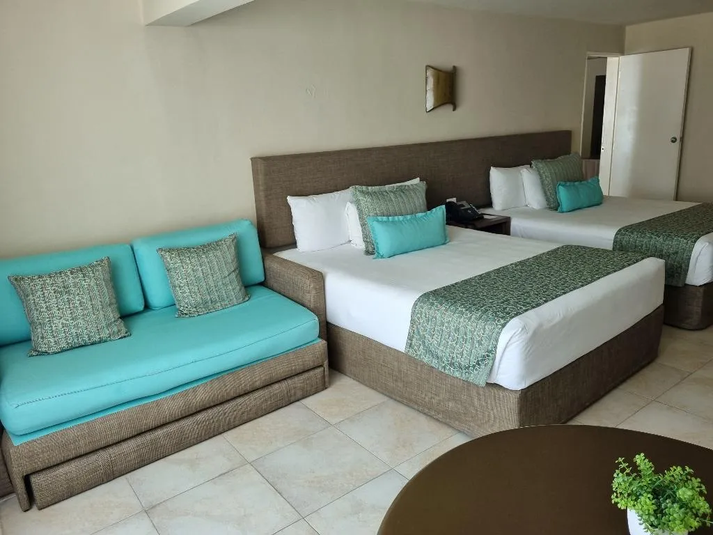 SUITE ONE BEDROOM ONE BATHROOM Room, Ocean Spa Hotel All Inclusive, Cancun Area