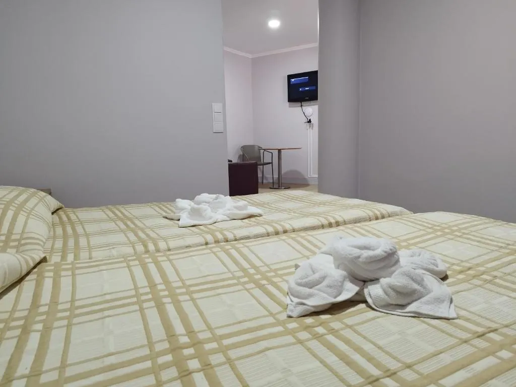 APARTMENT ONE BEDROOM Room, Alojamento Central Ii, Madeira