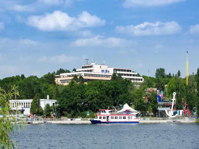 General view, OREA Resort Santon, Prague