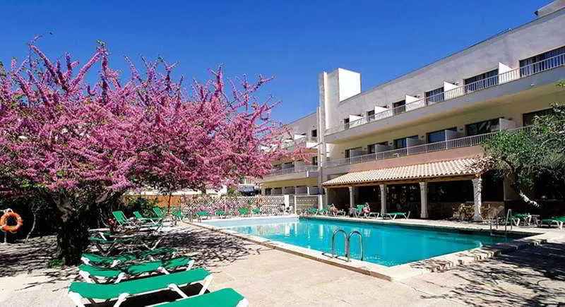 Pool, Gaya, Majorca