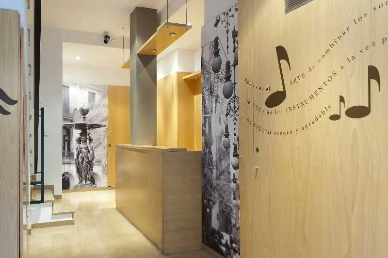Room, MH Apartments Opera Rambla, Barcelona