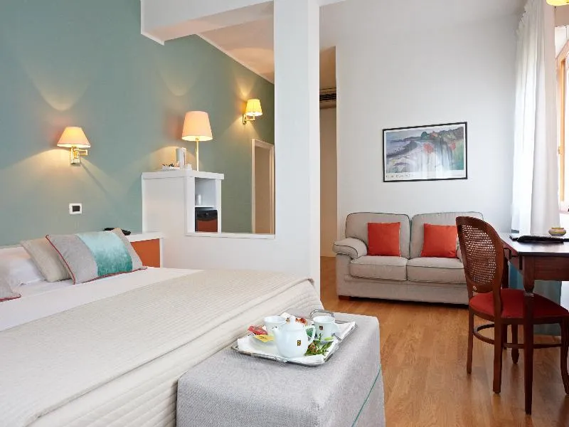 Room, Punta Nord-Est, Palermo