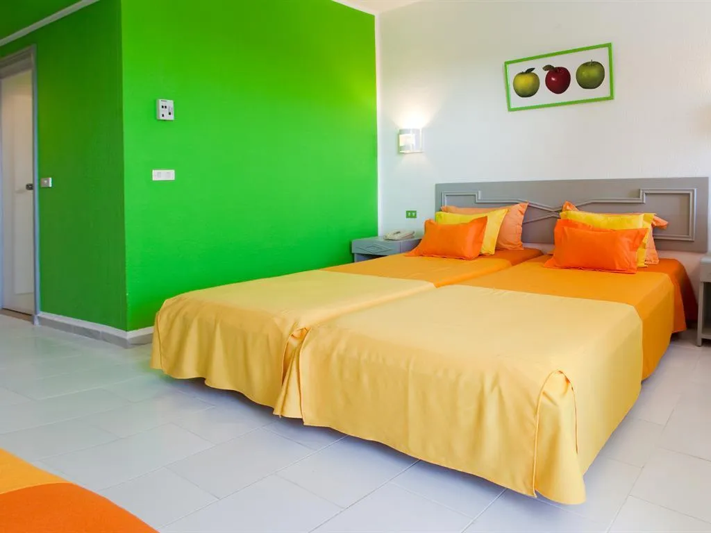TRIPLE STANDARD Room, Le Zenith, Tunisia