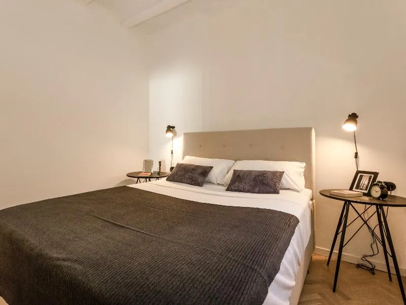 APARTMENT ONE BEDROOM WITH TERRACE Room, Urban District, Barcelona