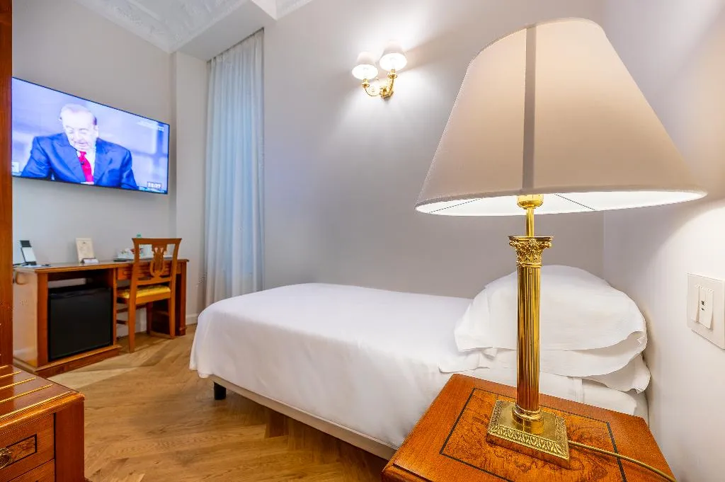 SINGLE STANDARD Room, Hosianum Palace, Rome