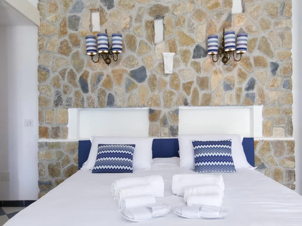 DOUBLE DELUXE Room, I Giardini dei sensi, Naples