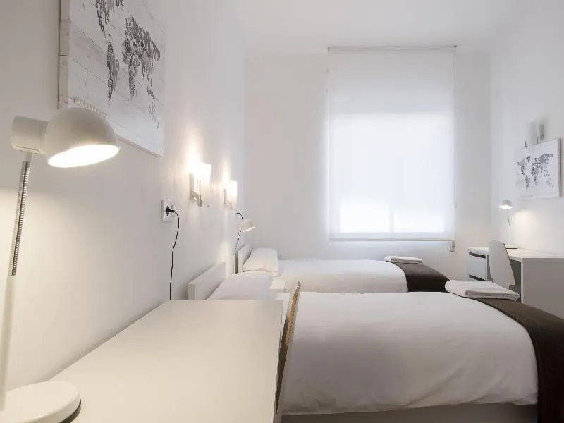 DOUBLE STANDARD Room, NeoMagna Madrid, Madrid