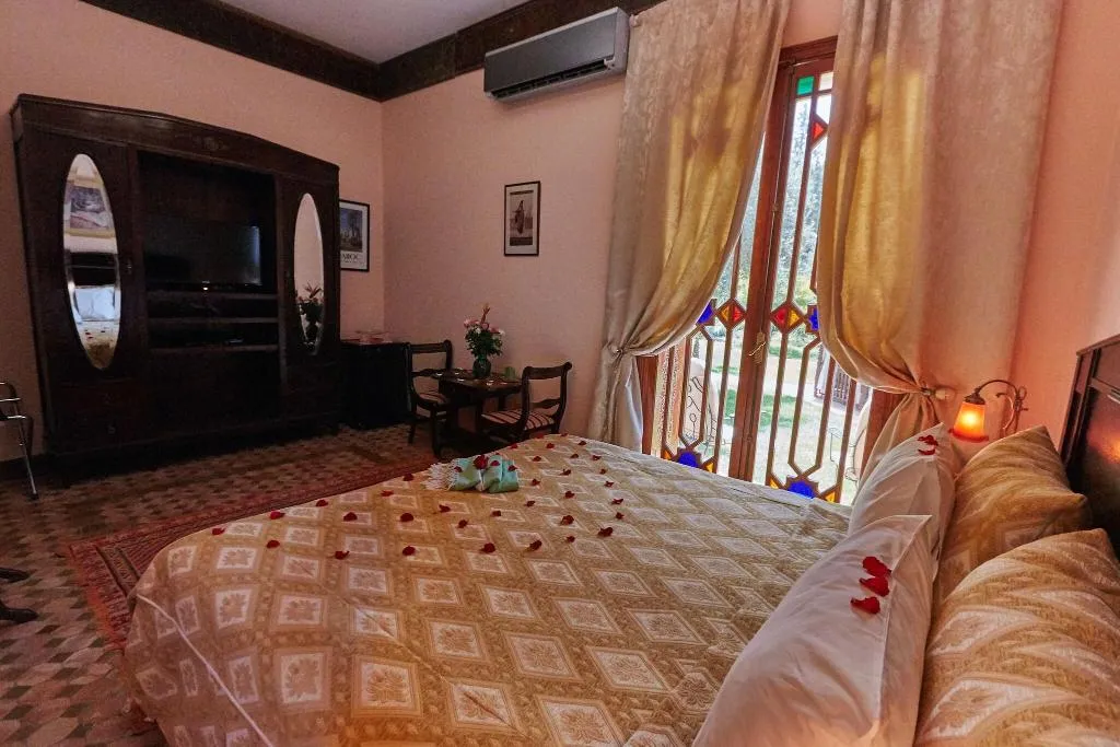 DOUBLE SUPERIOR QUEEN BED Room, Dar Ayniwen Garden Hotel & Bird Zoo, Marrakech