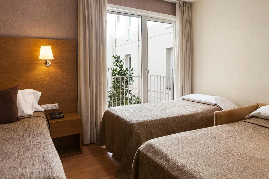 Room, Don Paco, Seville