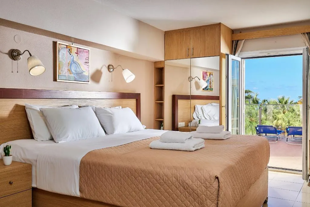 STUDIO SUPERIOR WITH BALCONY Room, Dorian, Crete