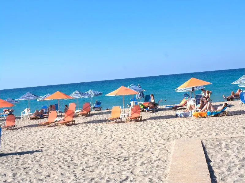 Beach, Trefon Hotel Apartments & Suites, Crete