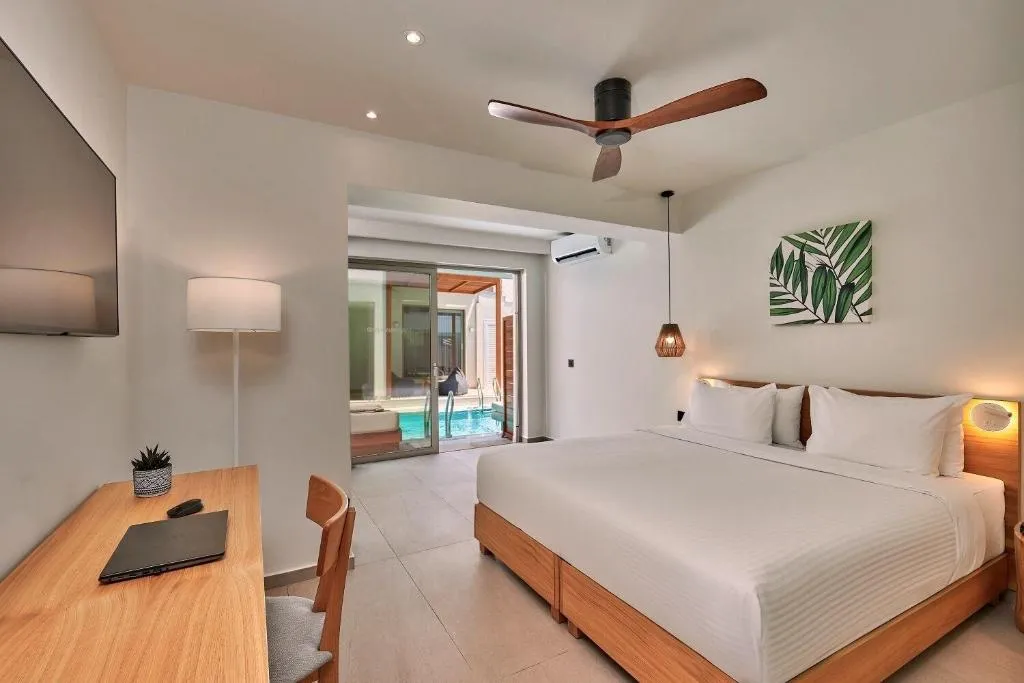 Room, Enorme Santanna Island, Crete
