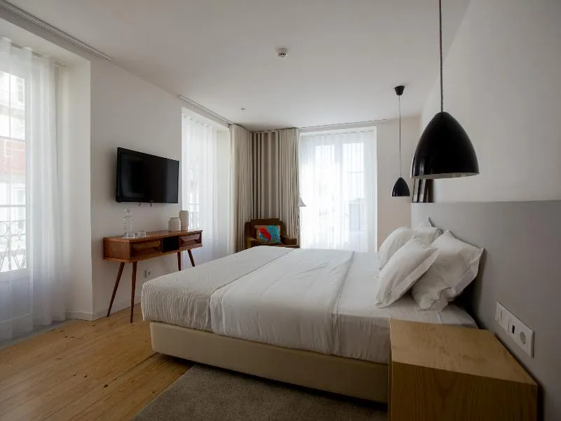 Room, The 8 Down Town Suites, Lisbon