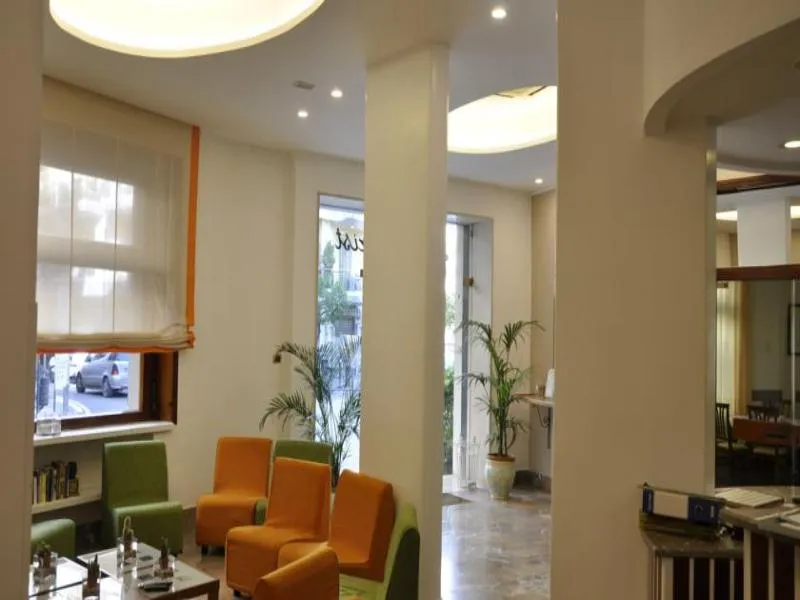 Lobby, Tourist, Naples