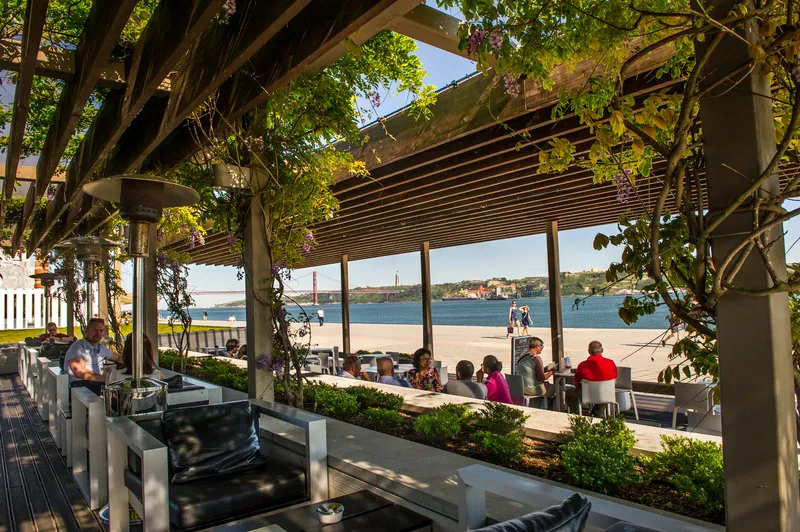 Bar, Altis Belem Hotel & Spa, a Member of Design Hotels, Lisbon