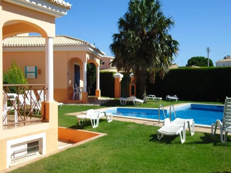 STUDIO CAPACITY 2 Room, Canavial I & II Apartments, Algarve