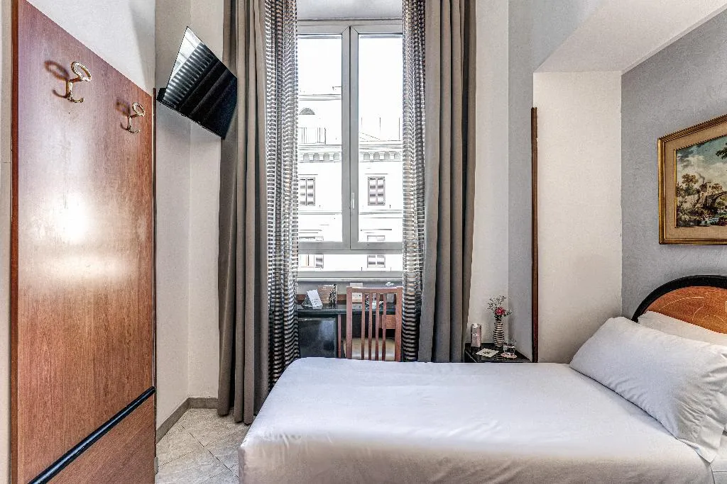 SINGLE STANDARD Room, Sonya, Rome