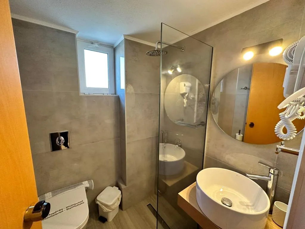 Double or Twin SUPERIOR ONE BEDROOM Room, Castro Hotel, Crete
