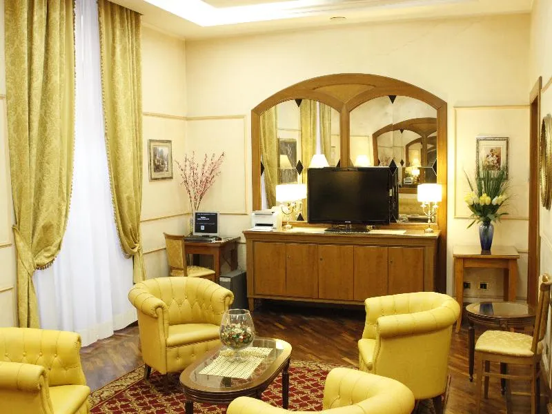 Lobby, Torino, Rome