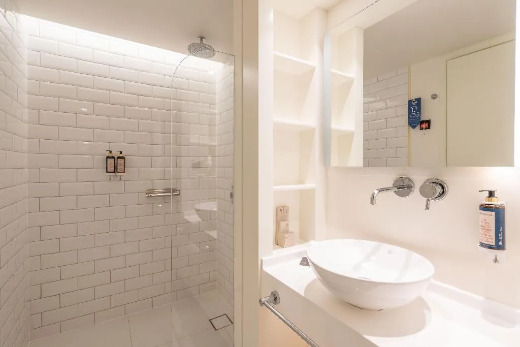 DOUBLE SINGLE USE DELUXE SUPERIOR Room, Vincci EverEden, Athens