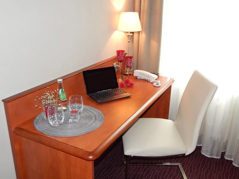DOUBLE STANDARD Room, Krakus, Krakow