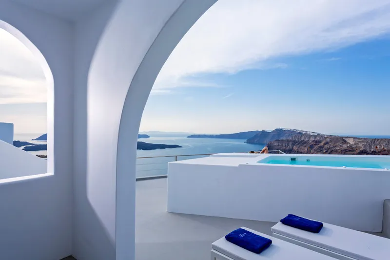 SUITE WITH JACUZZI Room, Alti Santorini Suites, Santorini