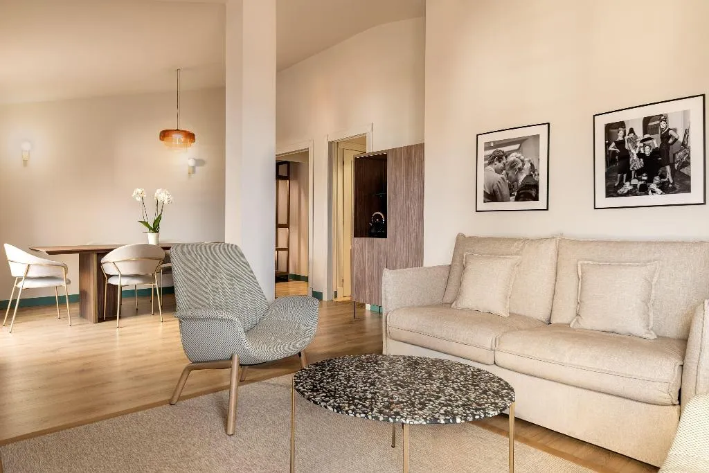 SUITE STANDARD Room, Melia Milano, Milan