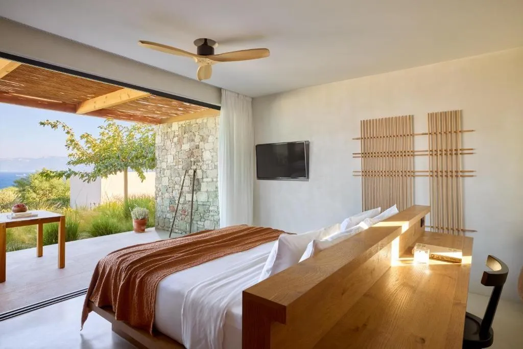 JUNIOR SUITE SEA VIEW Room, KOIA all-suite Wellbeing Resort, Kos