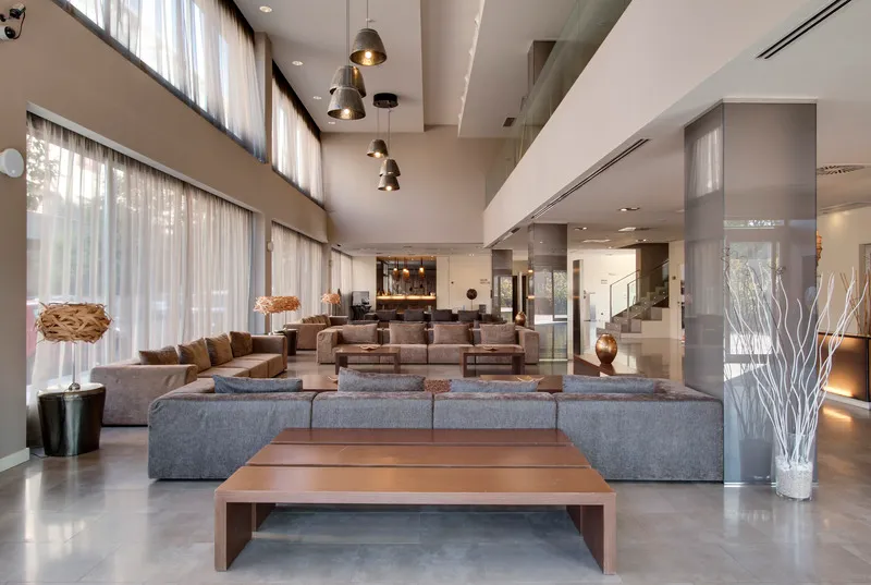 Lobby, PCM Forum Alcalá, Madrid