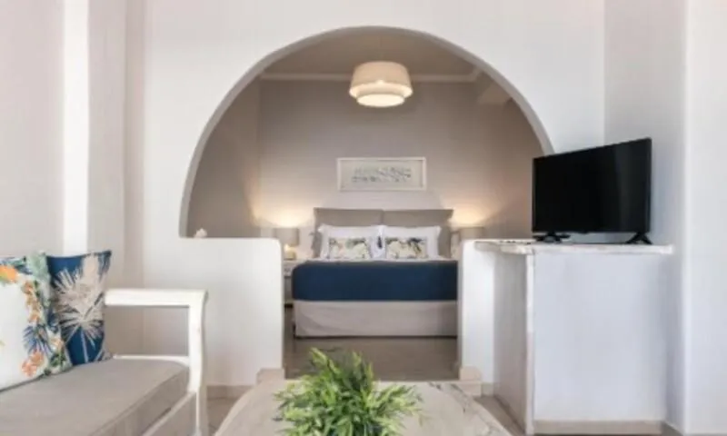 SUITE WITH VIEWS Room, Athermi Suites, Santorini