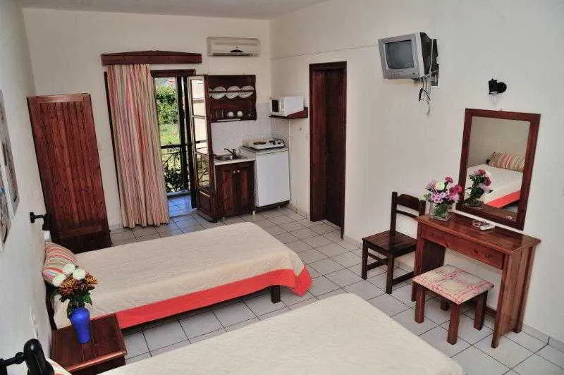 Room, Manolas Studios, Skiathos
