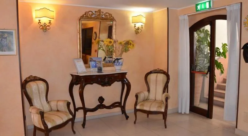 Lobby, Kalos, Catania