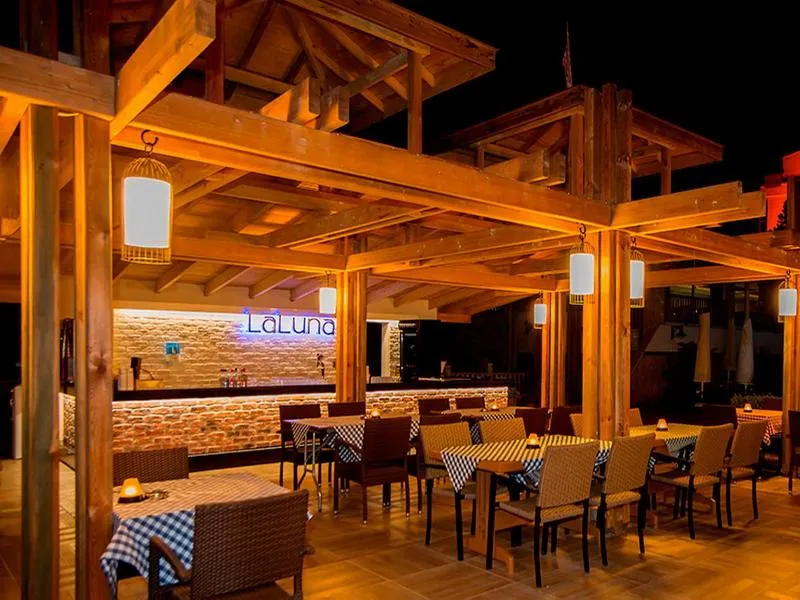Bar, Oleander, Antalya