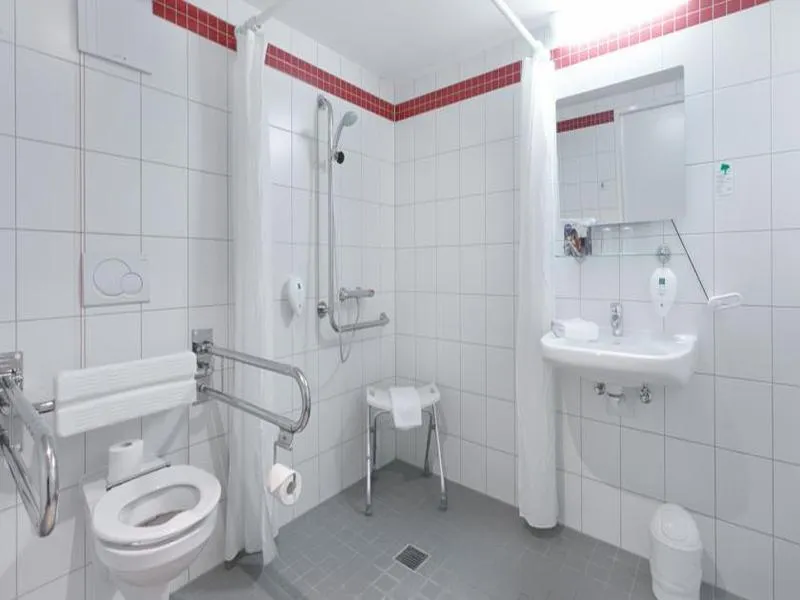 Room, Premier Inn Berlin City Süd, Berlin