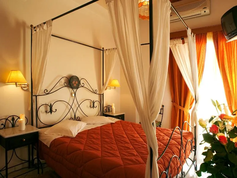 Double or Twin STANDARD Room, Acropole Delphi hotel, Athens