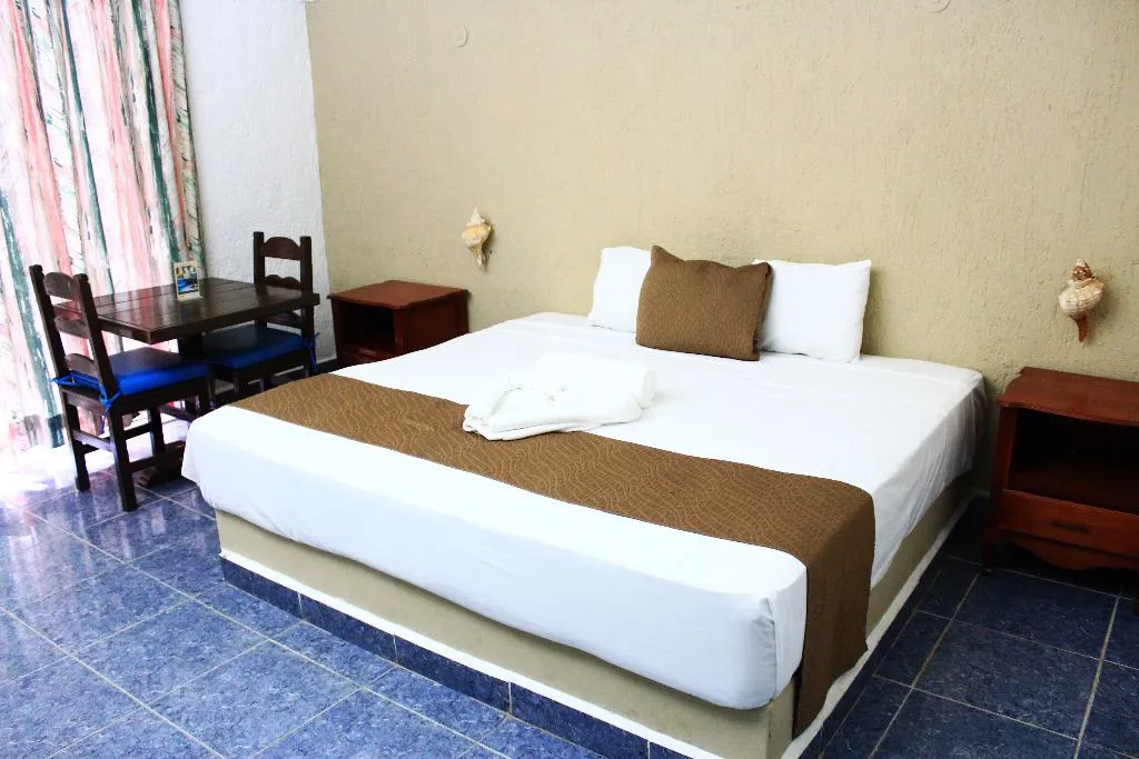 DOUBLE STANDARD Room, Maya del Carmen, Playa Del Carmen
