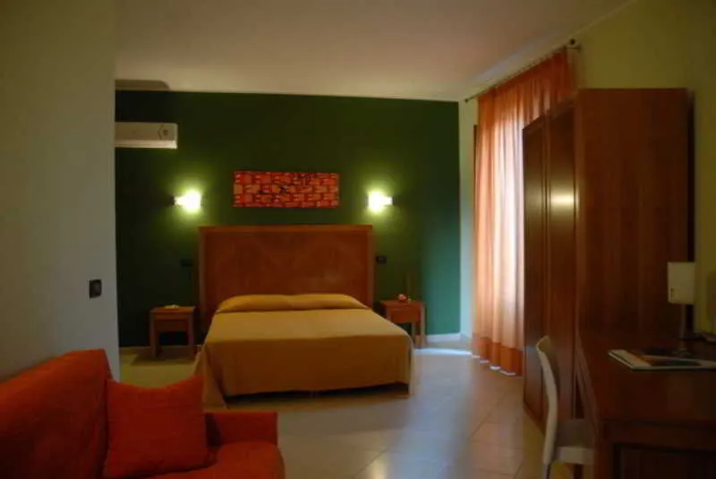 Room, Federico II, Catania