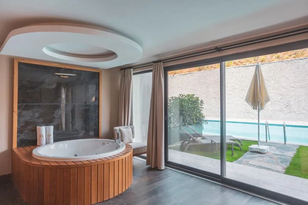 SUITE KING SIZE BED Room, Orka Cove Penthouse & Suite, Dalaman