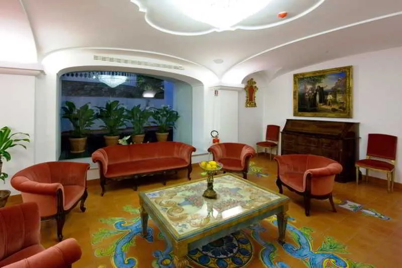 Lobby, Grand Hotel la Favorita, Naples