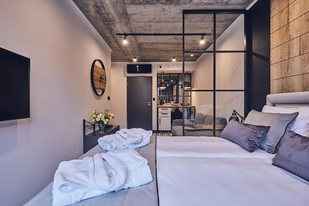 DOUBLE SUPERIOR Room, The Bridge Suites, Krakow