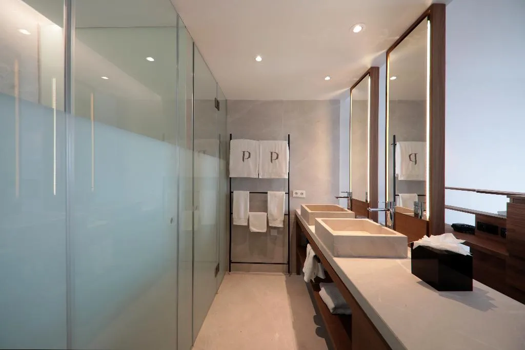 DOUBLE SINGLE USE SUPERIOR Room, Es Princep, Majorca