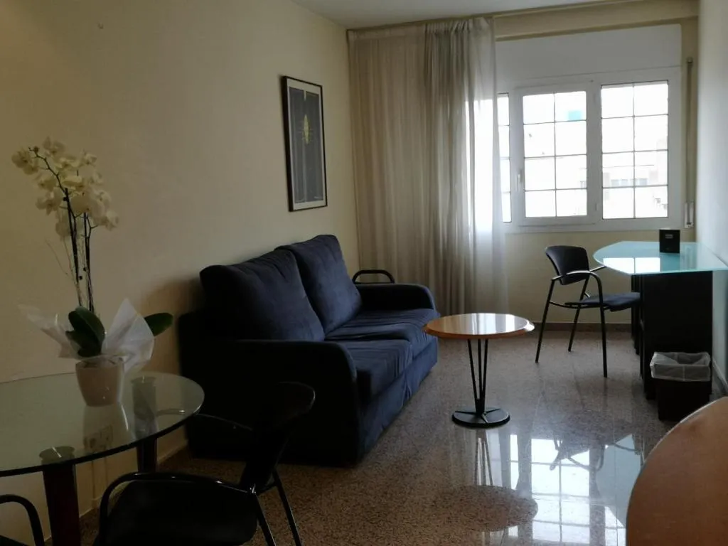 APARTMENT CAPACITY 3 Room, URH Ciutat de Mataró, Barcelona