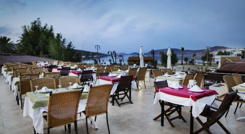 Restaurant, Ladonia Hotels Del Mare Ex Cesars Suites Bodrum, Bodrum